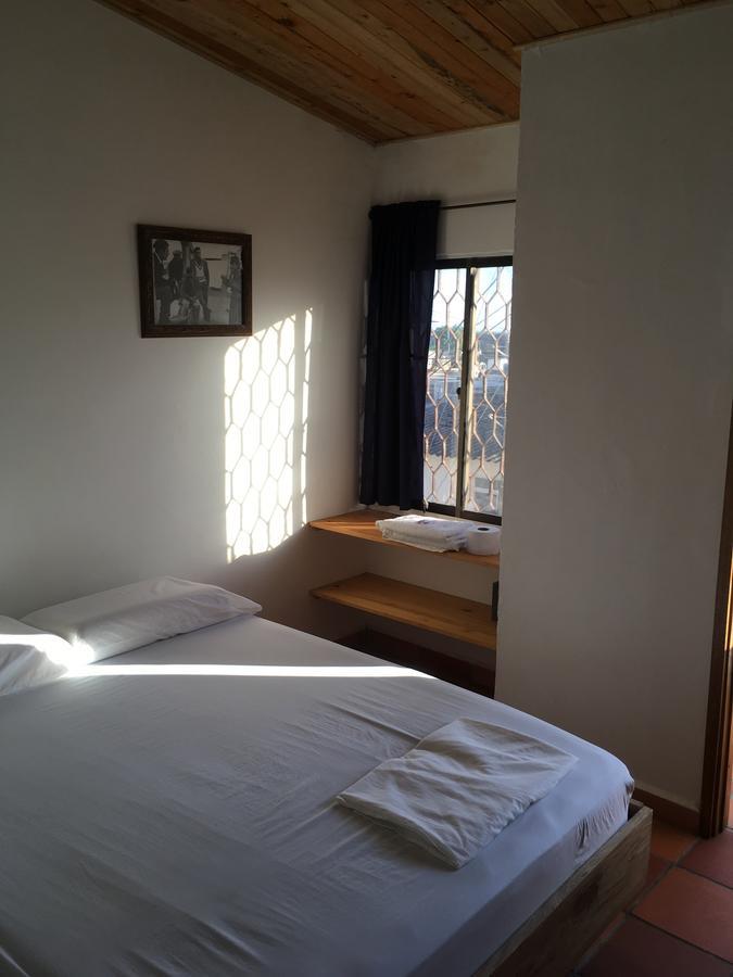 Hotel Pizzeria Opera Толу Экстерьер фото