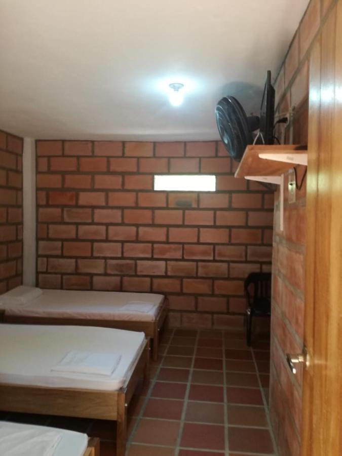 Hotel Pizzeria Opera Толу Экстерьер фото